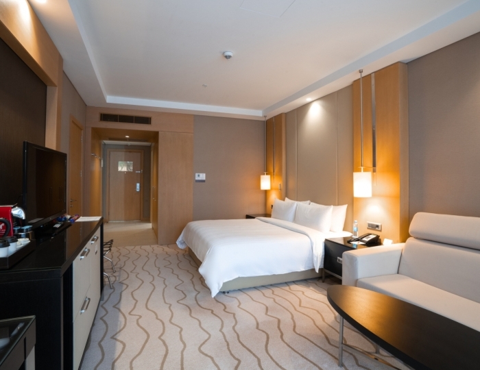 Делюкс с видом на горы с одной двуспальной кроватью - Отель Марриотт Красная Поляна / Sochi Marriott Krasnaya Polyana