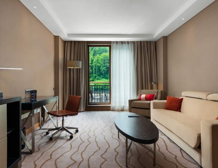 Делюкс с видом на горы с двумя раздельными кроватями - Отель Марриотт Красная Поляна / Sochi Marriott Krasnaya Polyana