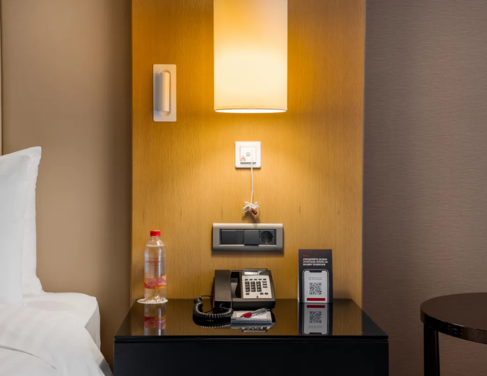 Номер Делюкс для людей с ограниченными физическими возможностями  - Отель Марриотт Красная Поляна / Sochi Marriott Krasnaya Polyana