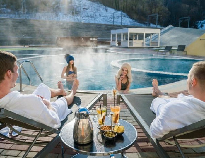 Pool-бар Macallan - Отель Марриотт Красная Поляна / Sochi Marriott Krasnaya Polyana