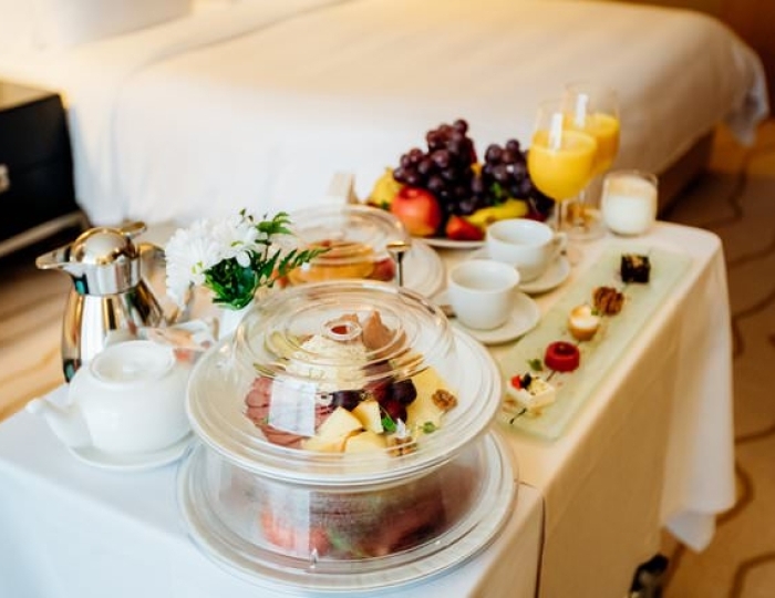 Room-service - Отель Марриотт Красная Поляна / Sochi Marriott Krasnaya Polyana